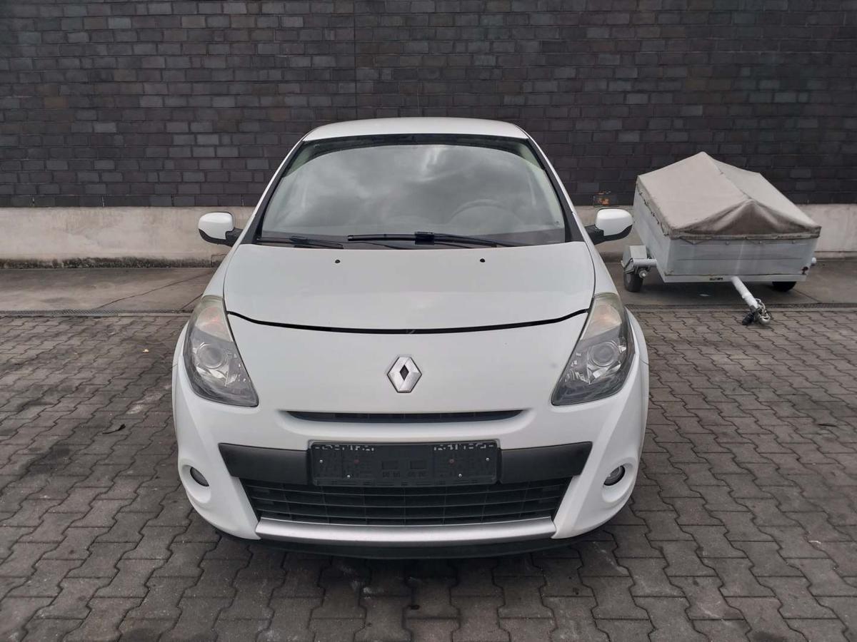 Renault Clio 3 original Kotflügel vorn rechts OV369 Weiß Bj.2009